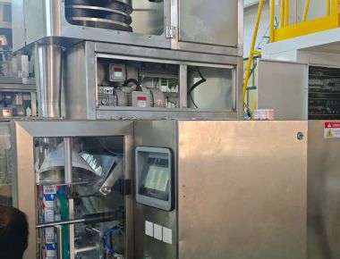 Полная промышленная производственная линия для автоматизированного взвешивания и упаковки соли в мешки